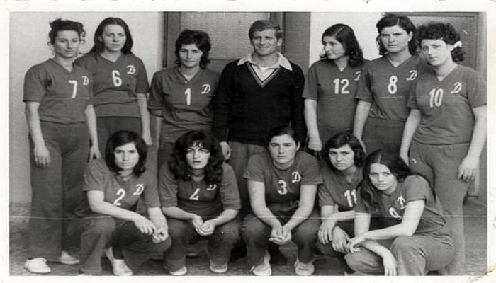 Dinamo Kampione e vitit 1974
