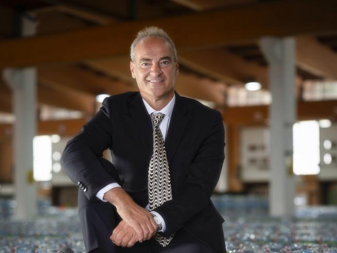 Është një moment i vështirë për të gjithë, por sidomos për familjet. Prandaj vendosa t’u ofroj të gjithë punonjësve të mi një ndihmë konkrete.